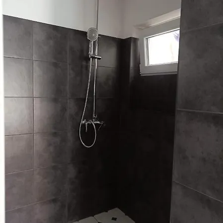 Seventh Continent 公寓