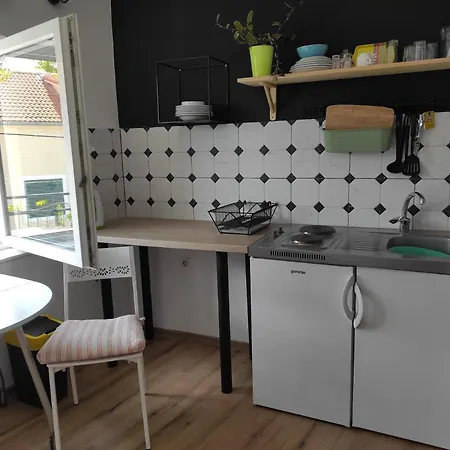 Seventh Continent 公寓 *